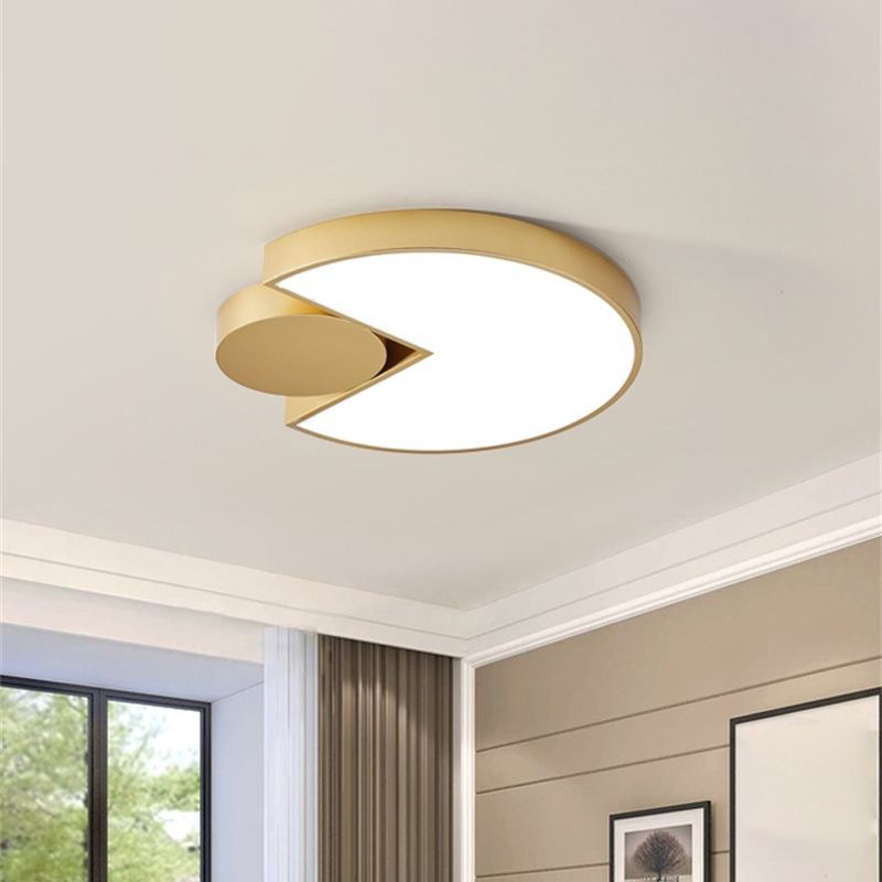 Minimalistic Geometric LED Ceiling Light Metal Living Room Flush Mounted Lighting in Gold, White/3 Color Light