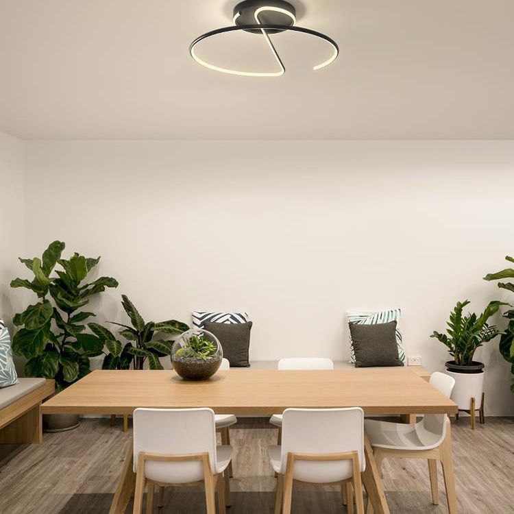 Swirl Wave 1-Light Flush Mount Lighting Fixtures Modern Style Black Flush Ceiling Light