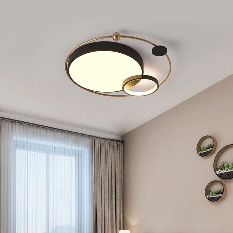 Round Shape Metal Flush Light Modern Style 2 Lights Flush Mount Ceiling Lights in Black