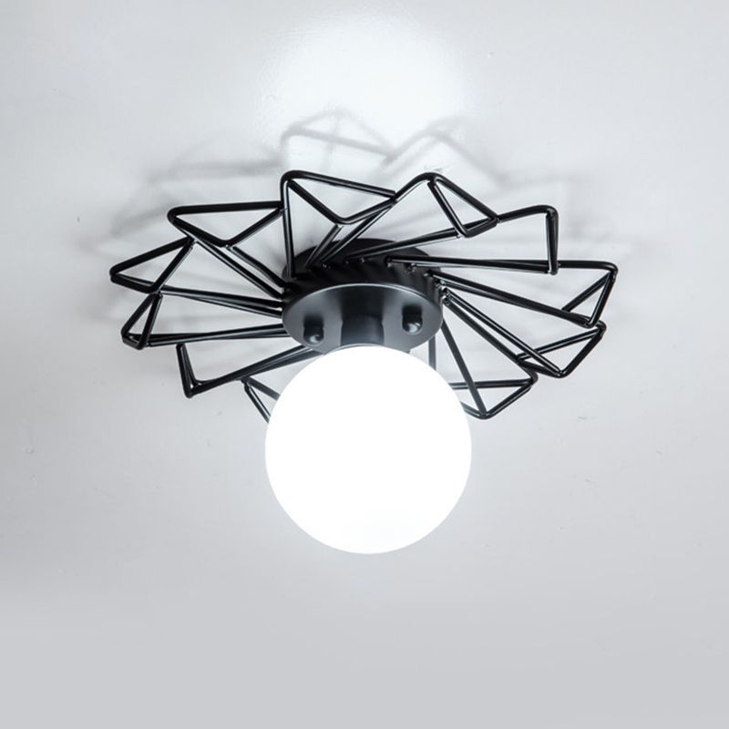 Modernism Single Black/Golden Flush Mount Lighting Metal Ceiling Light for Foyer