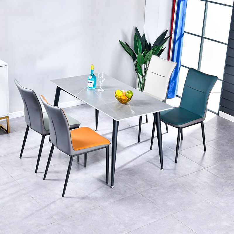 Sillas de comedor tapizadas de cuero Sillas laterales con respaldo sólido con patas de metal