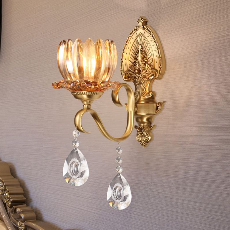 Lámpara de pared de bulbos dorada 1/2 luz de pared de vidrio de vidrio de vaso ámbar retro con caída de cristal transparente para sala de estar