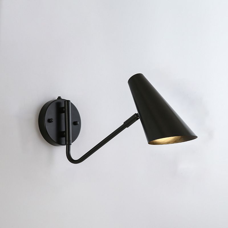 Modern 1-Light Wall Sconce Wrought Iron Geometric Wall Light for Bedroom