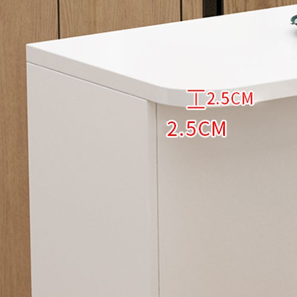 Matte Finish Pub Table Manufactured Wood Indoor Bistro Table