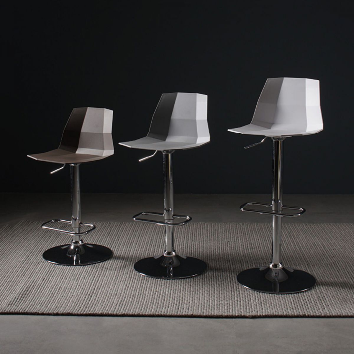 Living Room Nordic Adjustable Barstool PP Seat Bar Stool with Pedal