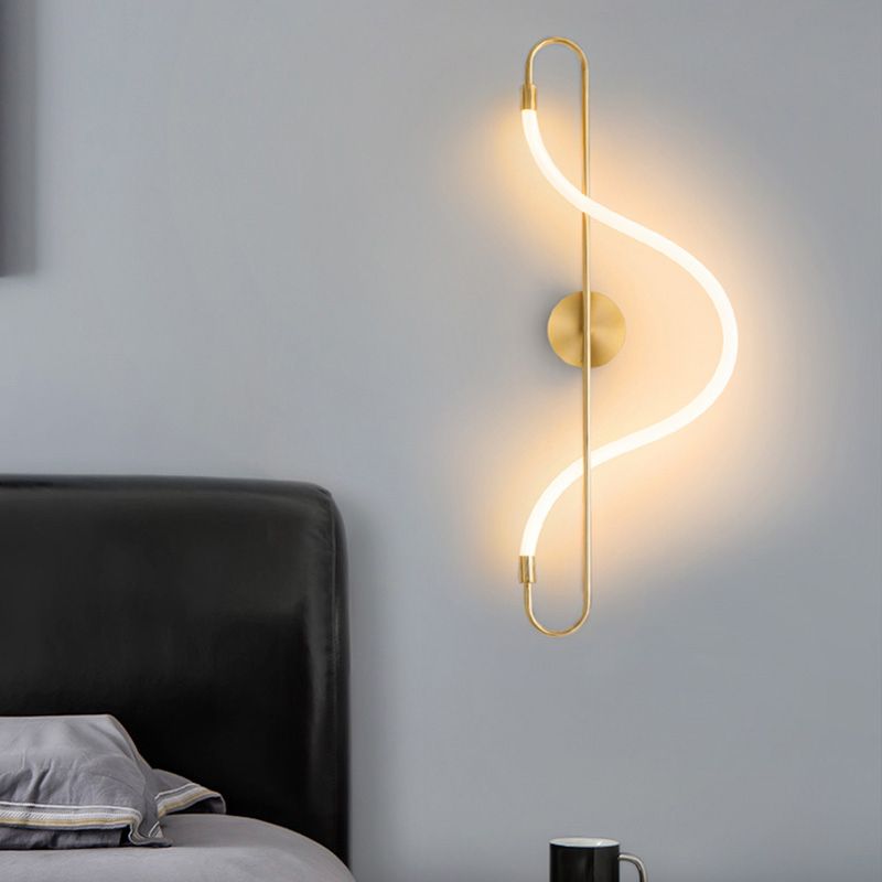 Modern Gold Linear Wall Mount Light Fixture Metal 1-Light Wall Lamp for Living Room