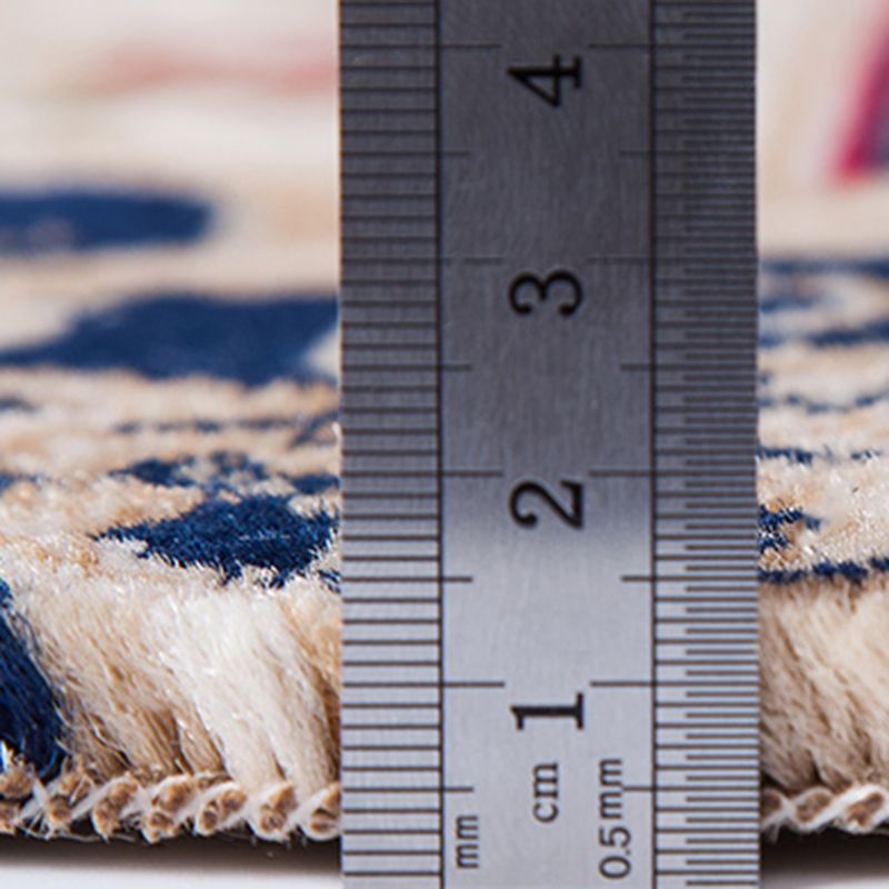 Traditional Area Rug Floral Design Rug Polyester Anti-Slip Backing Carpet for Home Decor