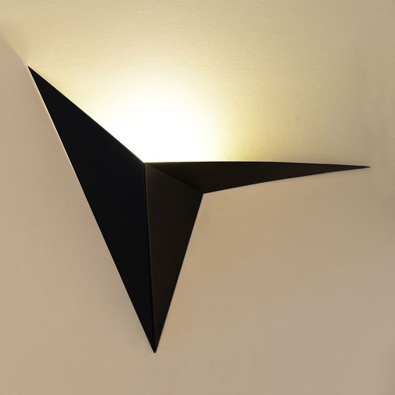 Single Modernism White/Black Wall Mounted Sconce Unique Wall Light for Foyer
