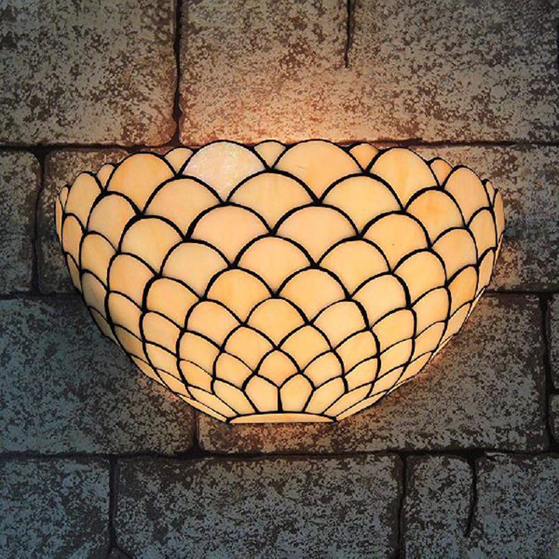 Beige Fish Scale Sconce Light Traditional Stained Glass 1 Light Wall Mount Light for Bedroom