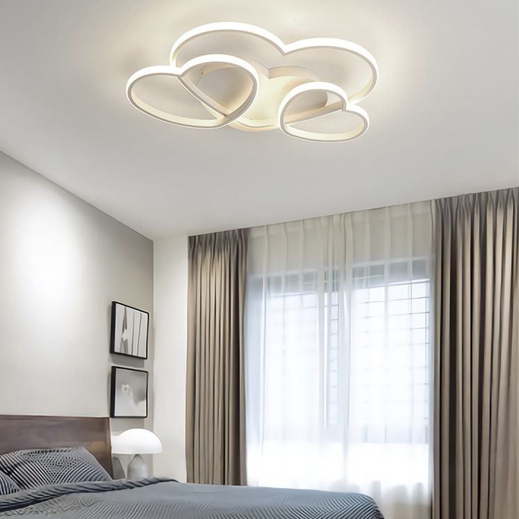Heart Shaped Flush Mount LED Light Minimalist Metal Girls Bedroom Ceiling Mounted Light