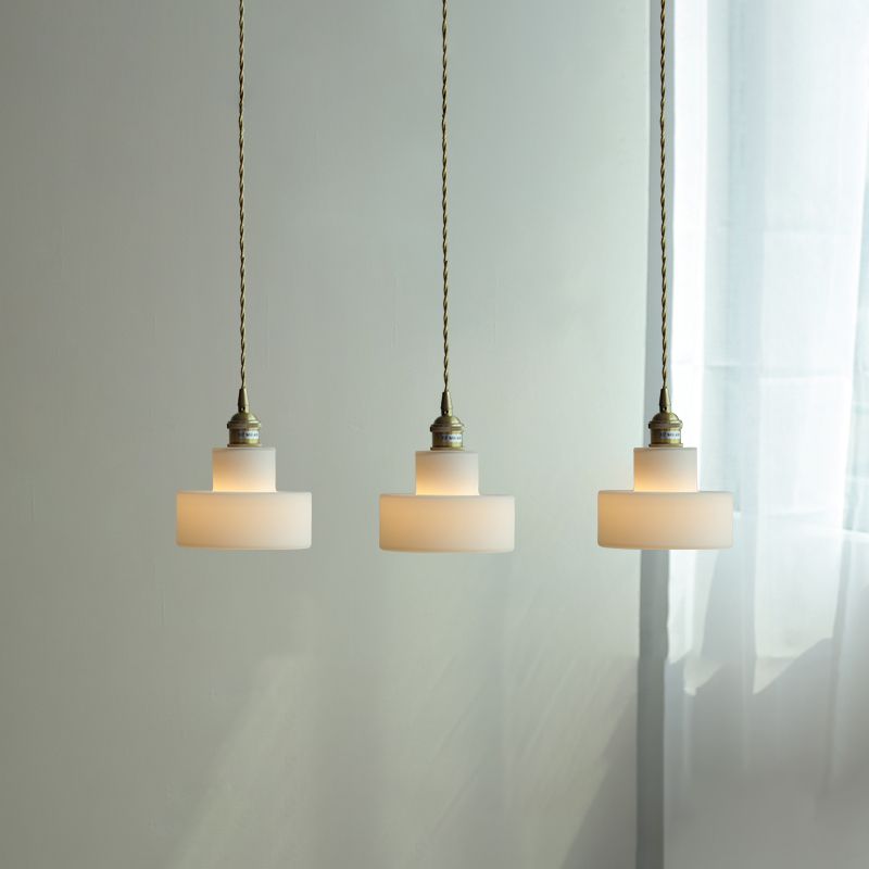 Luce a pendolo in vetro bianco Luce appennata a sospensione per guardaroba