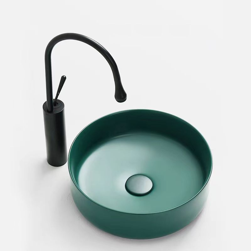 Bathroom Sink Oval Ceramic Basin Bathroom Sink with Drain Assembly