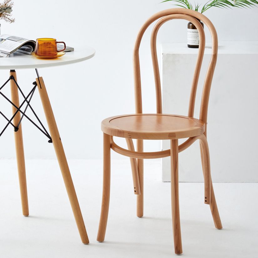 Le bois de hêtre de style moderne préside les chaises de salle à manger de cuisine arrière de Windsor