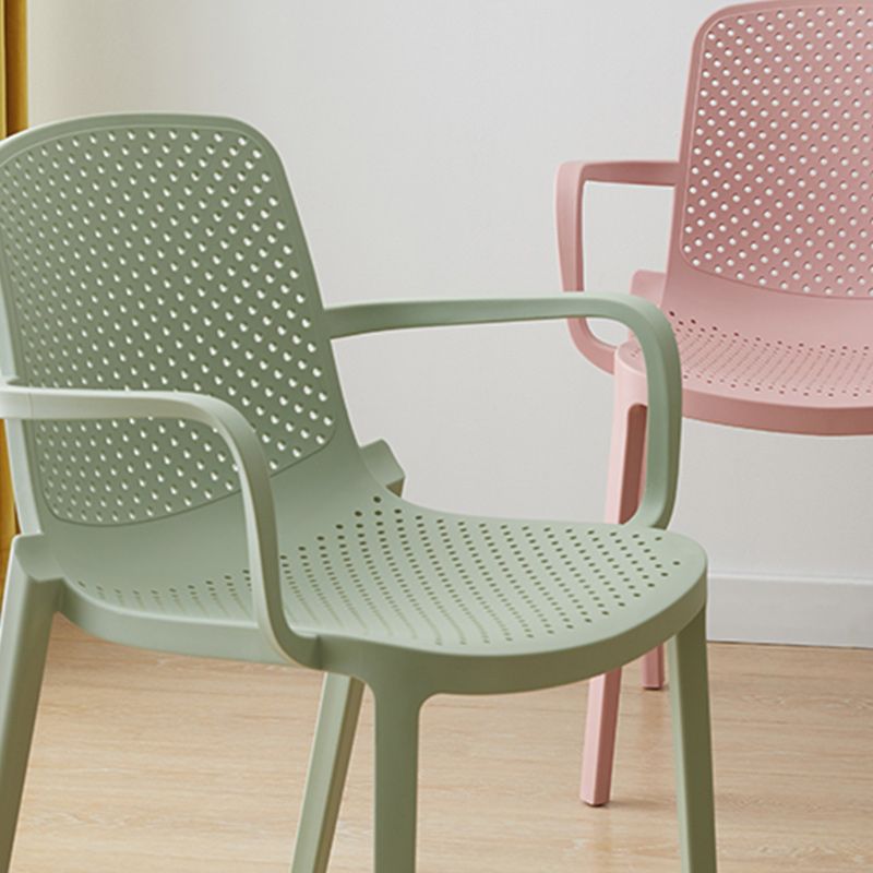 Modern Plastic Chair Parsons Chair in Matte Finish for Kitchen