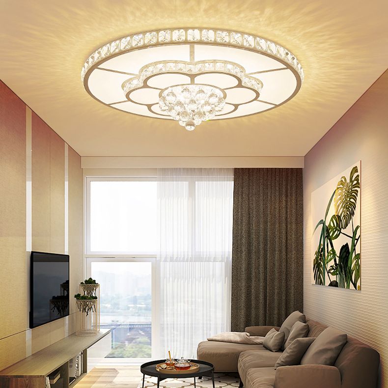 Minimalist Round Flush Ceiling Light Crystal Sitting Room LED Flush Mount Fixture in White