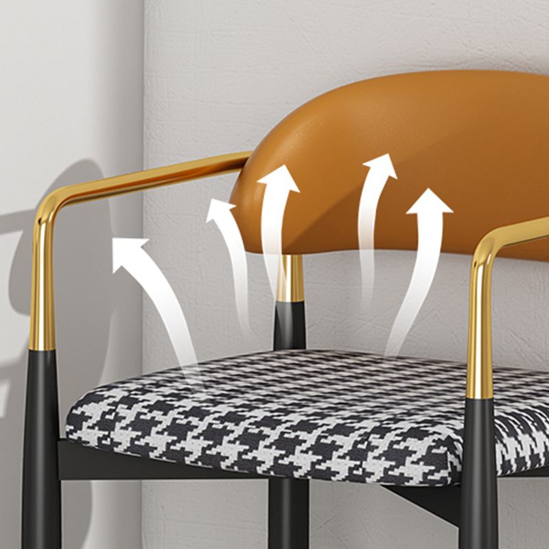 Eigentijdse stijl eetstoelen eetarm open achterstoelen met metalen benen
