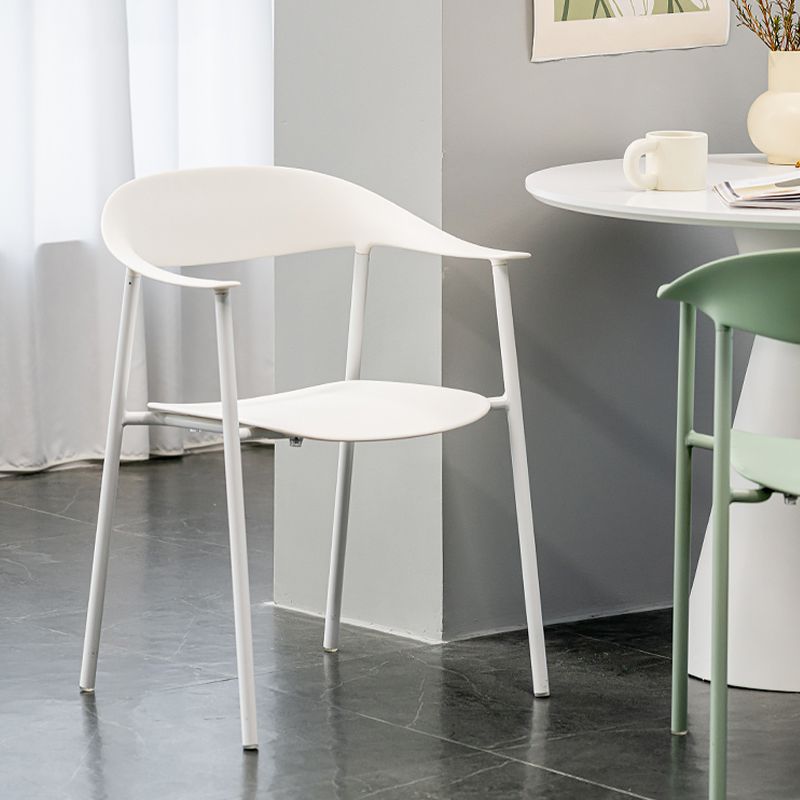 Modern Open Back Side Chair Plastic Dining Chair with Metal Base