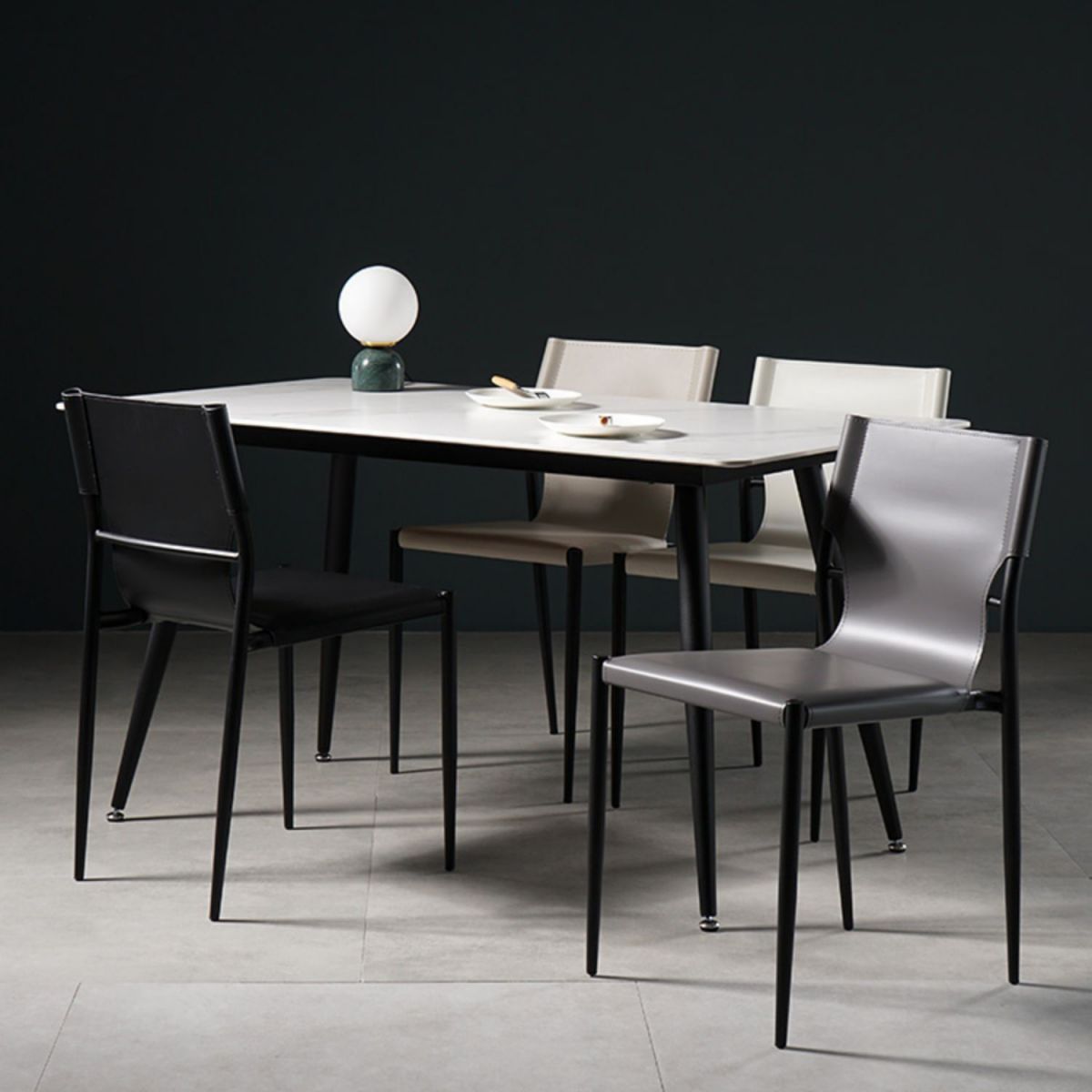 Silla de comedor de cuero de estilo industrial, silla de comedor sin brazos con respaldo sólido