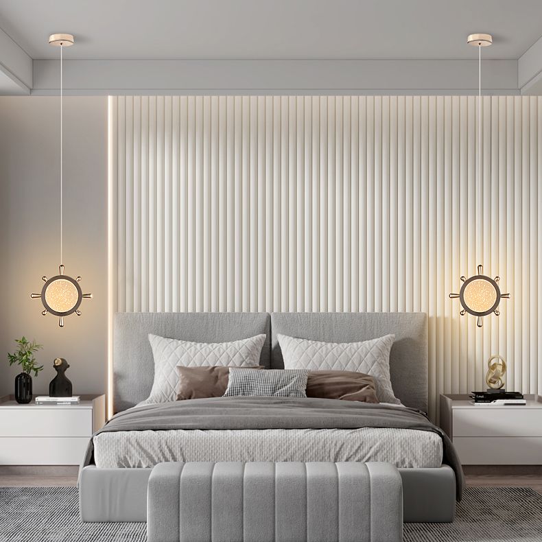 Pendentif contemporain en or