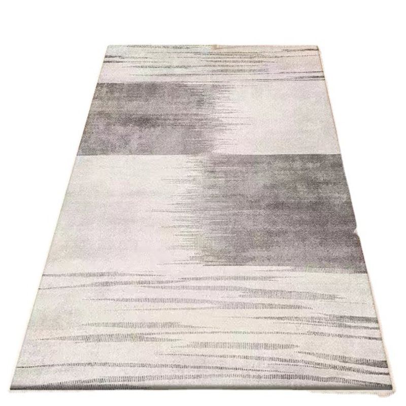 Gray Casual Rug Polyester Feather Rug Stain Resistant Rug for Drawing Room