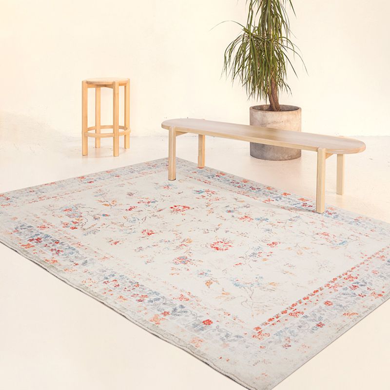 Whitewashed Victoria Area Rug Floral Print Carpet Polypropylene Easy Care Rug for Home Decoration