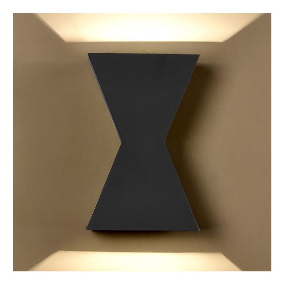 Black/White Hourglass Shade Wall Washer Light Contemporary Led Metal Wall Lamp in White/Warm Lighting