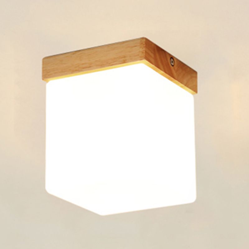 Moderne, schattige Deckeneinbauleuchte aus hellem Holz, Gang-Deckenleuchte aus Holz