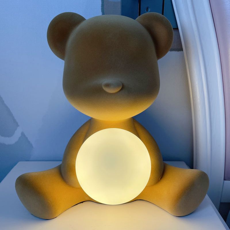 Modern Style Bear Shape Table Lamp Resin One Light Table Light