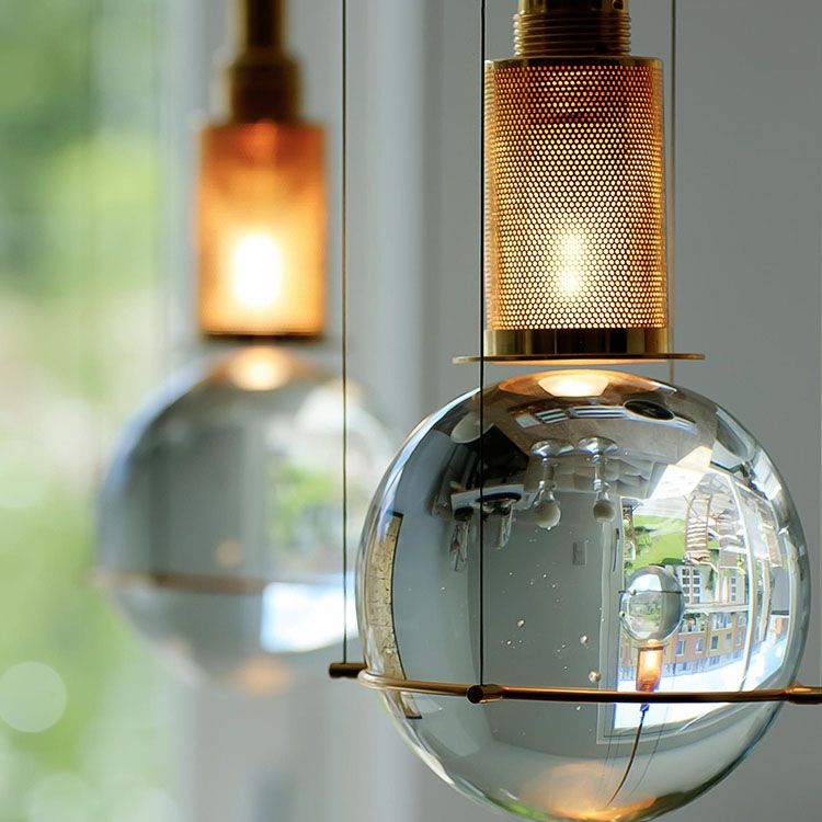 Moderne luxe enkele hanglamp licht elektroplate Iron Globe hangende lamp met kristalschaduw