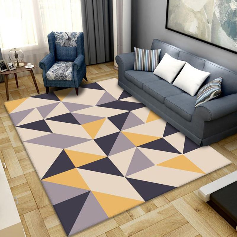 Stylish Triangle Pattern Rug Funky Modern Carpet Polyester Stain Resistant Rug for Living Room
