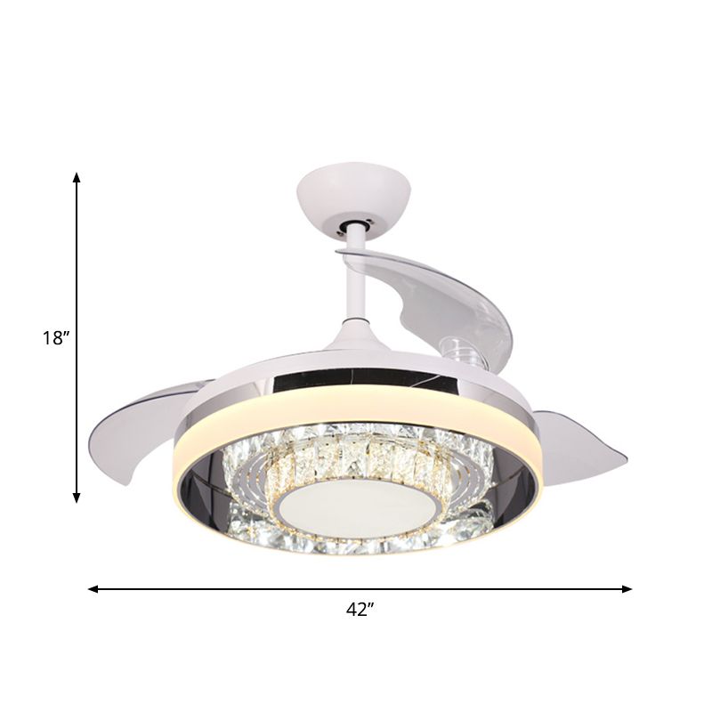 Weiße LED -Anhänger Lüfter Licht zeitgenössische facettierte Kristalle Rund 3 Klingen Halbflush Licht, 42 "W.