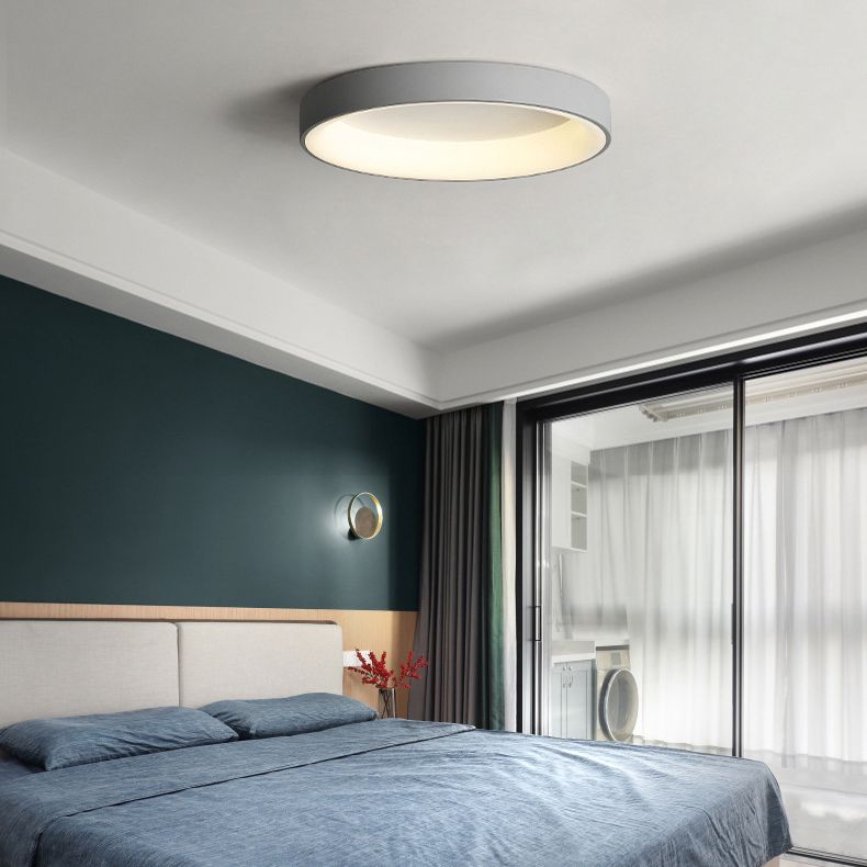 Circular Flush Mount Fixture Minimalist-Style LED Metal Ceiling Mounted Light