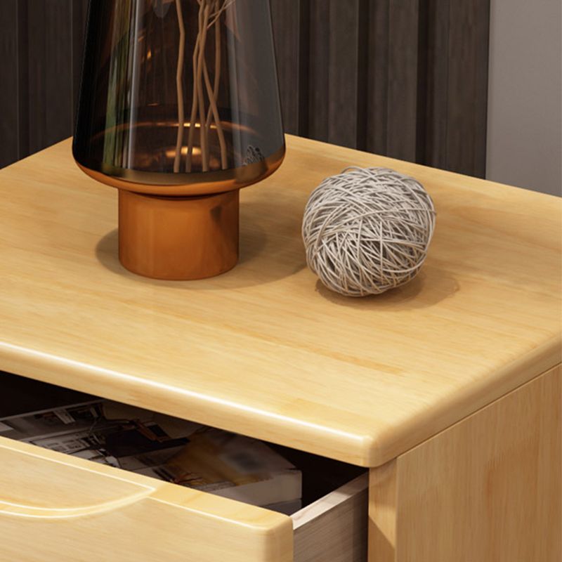 Traditional Solid Wood Nightstand 23" Tall Night Table with 3 Drawers