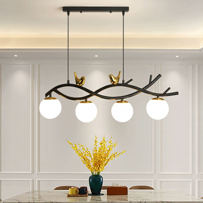 Linear / Branch Dining Room Island Lampe Cream Ball Verre 4 Heads Contemporary suspendu suspendu avec oiseau déco en noir-or