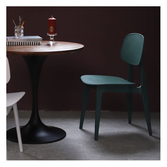 Sedia da pranzo moderna per interno-esterno.
