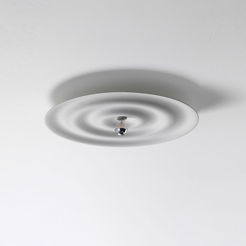 Modern Wall Sconce Ripple Shape Wall Light with Metal Shade for Bedroom