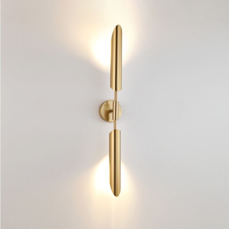 Linear Shade Wall Sconce Modern Style Metal Wall Mount Light Fixture in Gold