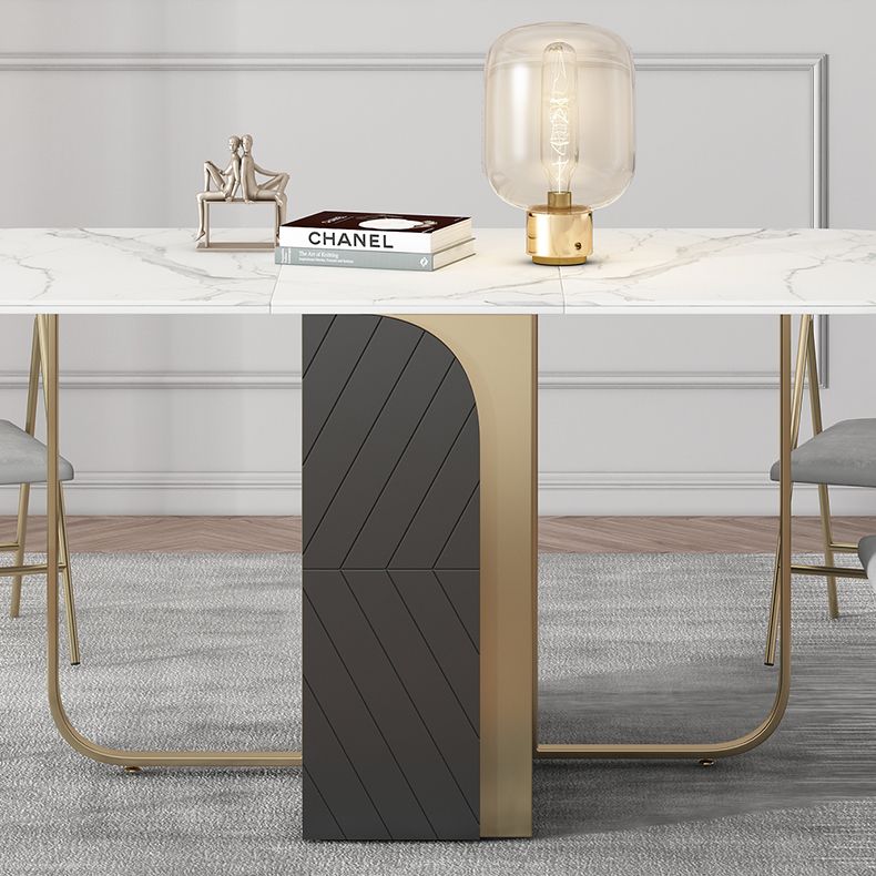 Mesa de comedor rectangular moderna de piedra sinterizada de cabello de 63 "con marco de oro