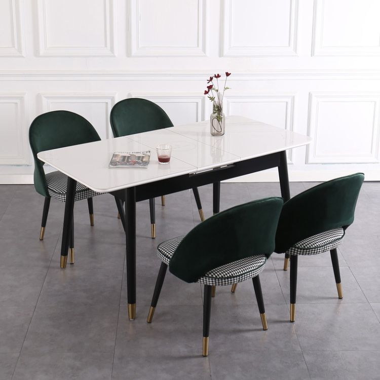 Table de salle à manger rectangulaire contemporaine Table de salle à manger en pierre frittée avec 4 pieds noirs