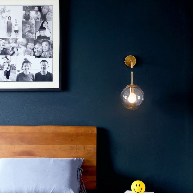 Globe Wall Mounted Lamps Vintage Simplicity Clear Glass Wall Sconce for Bedroom