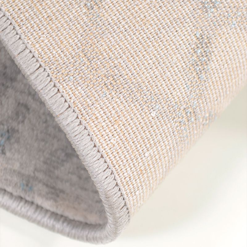 Contemporary Graphic Print Area Carpet Polyester Indoor Rug Washable Rug for Home Decoration