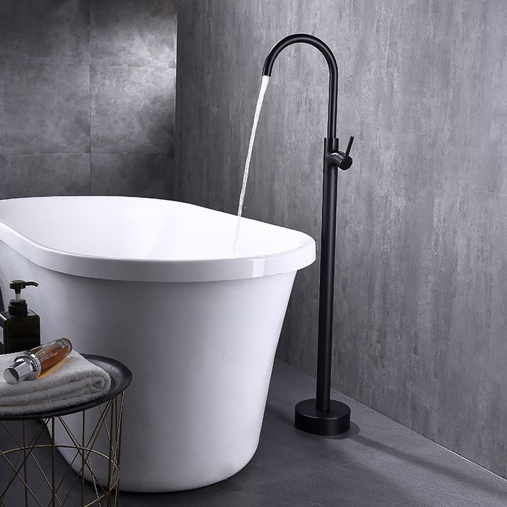 Traditional Floor Mounted Metal Freestanding Tub Filler Single Handle Freestanding Faucet