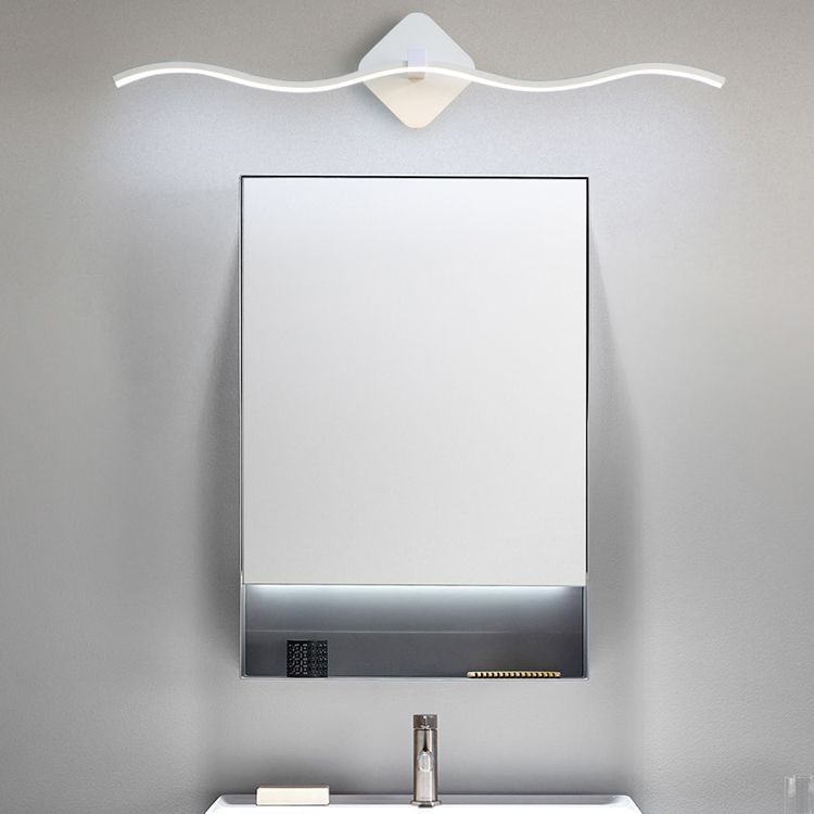 Modern Simple Fashion Style Linear Shade Wall Sconce Metal 1 Approches légères