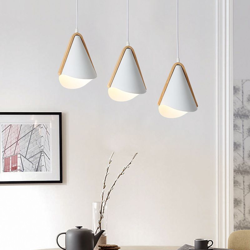 Kegelschatten 3-Leuchten moderne einfache LED-Style Hanging Deckenleuchten in Weiß