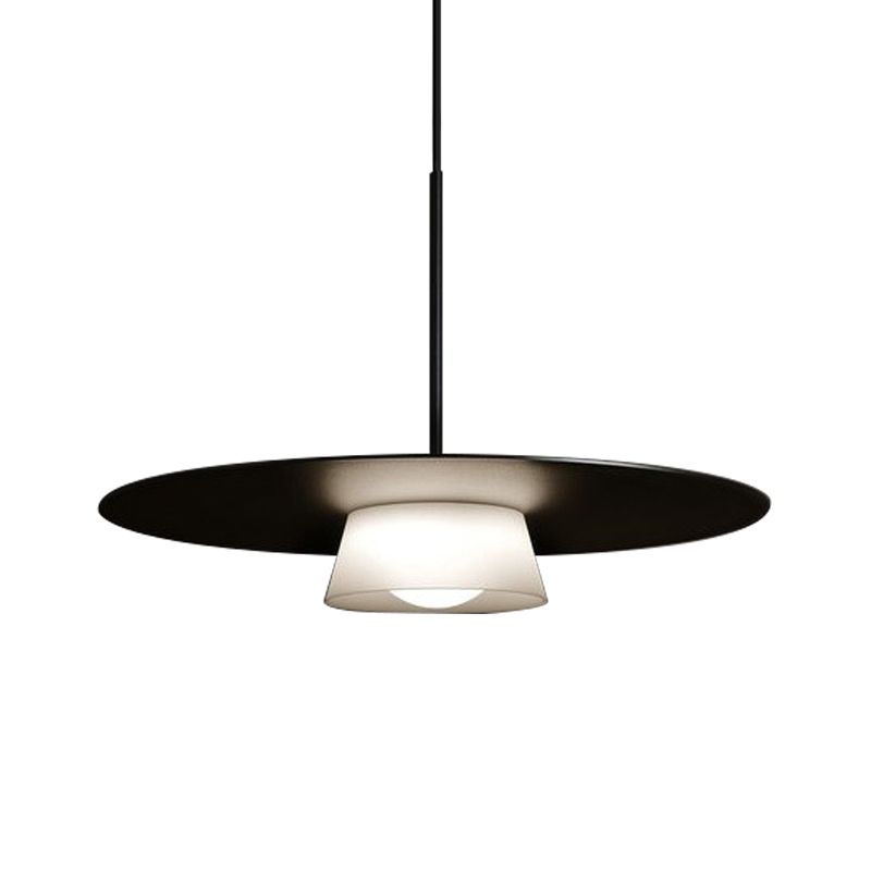 Wide-Brim Hat Pendant Ceiling Light Minimalist Iron 1 Bulb Dining Table Suspension Lamp in Black and White