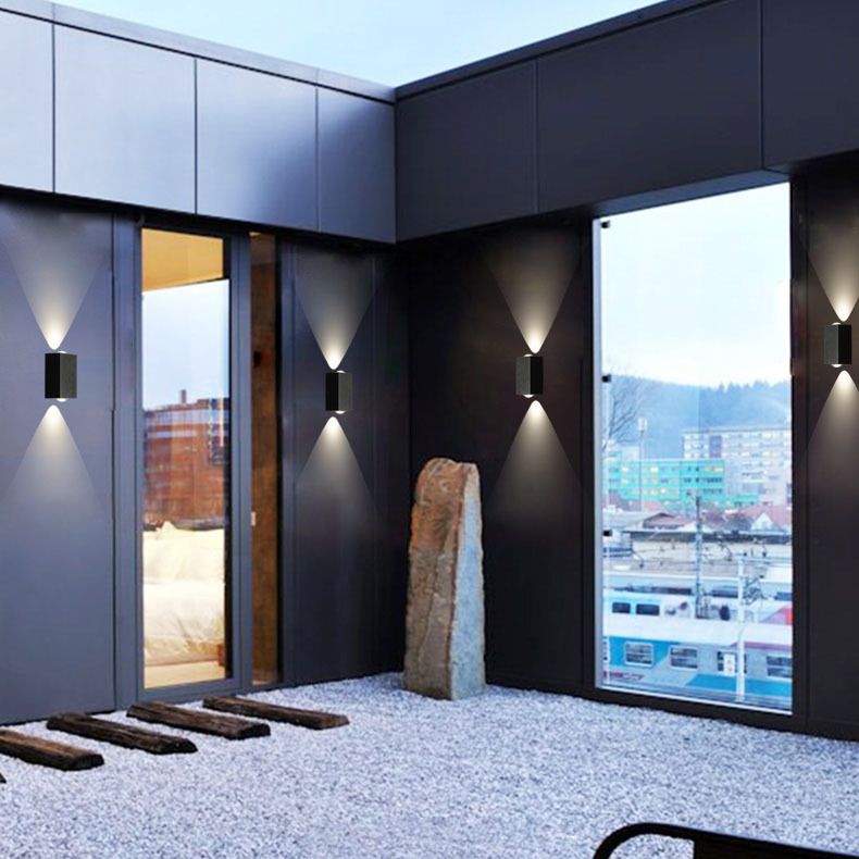 Lámpara de pared LED geométrica negra en el estilo de pared de aluminio de estilo conciso moderno con sombra de vidrio