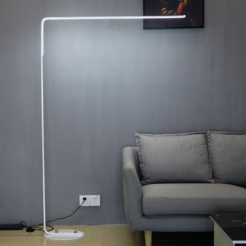 Pavimento di lettura a forma di triangolo metallico Light Nordic LED NERO/NERO LED UP LAMPAGGIO PER CAMERA