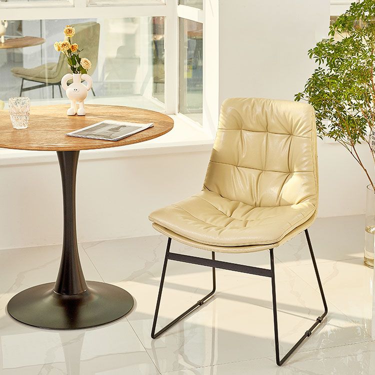 Chaises de salle à manger de style contemporain Chaises d'appoint de cuisine sans accoudoirs avec pieds en métal (Ensemble de 2)
