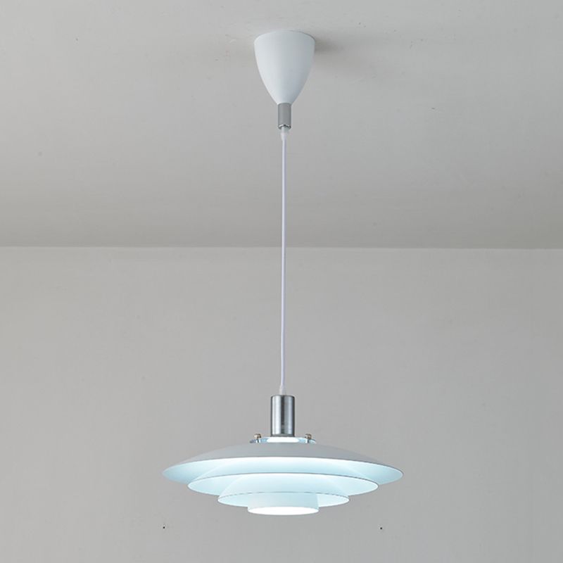 Salle d'éclairage de suspension en métal moderne à une lumière