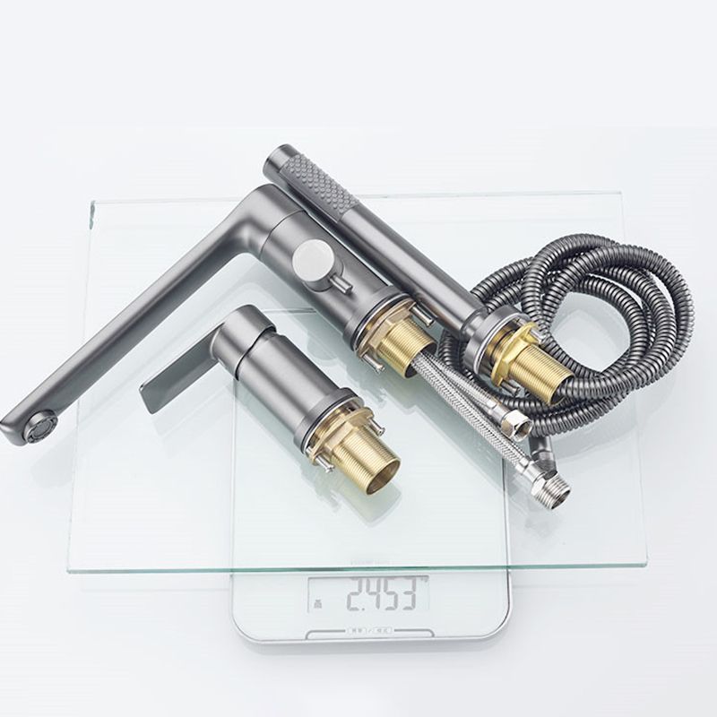 Contemporary Bathroom Faucet Deck Mounted Bathroom Faucet with Low Arc